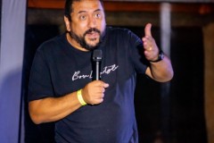 2025-02-21-AREIA-GASTROBAR-VINHEDO-STANDUP-118